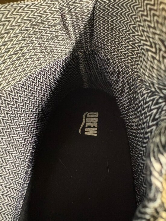 NWOT DREW Trek boot in Black Nubuck Leather main image 13